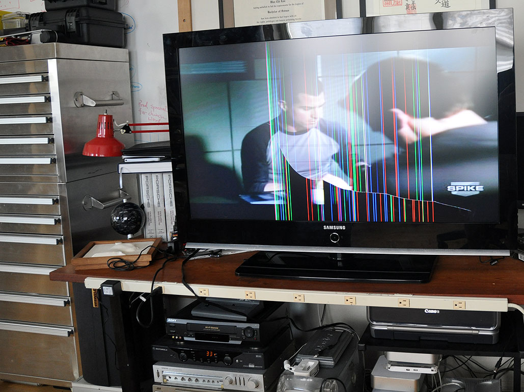 Can you fix a cracked LCD TV screen?